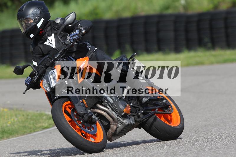 /Archiv-2025/10 23.04.2025 Cornu Master School ADR/gruen-vert/1